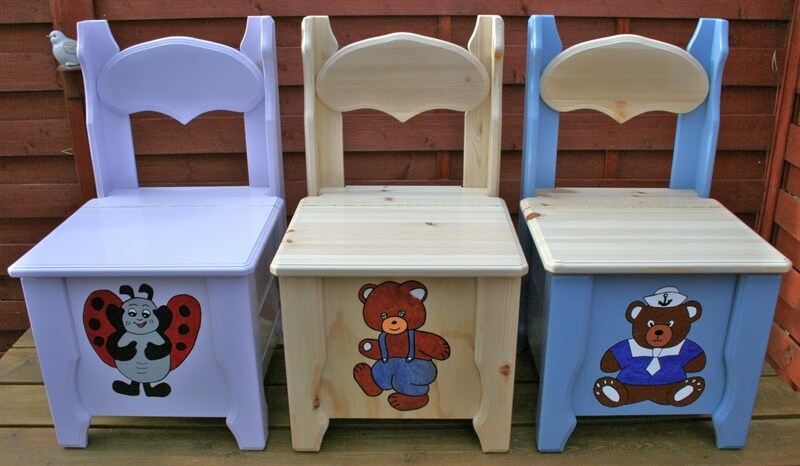 Bilde av barnestoler laget hos Unika AS